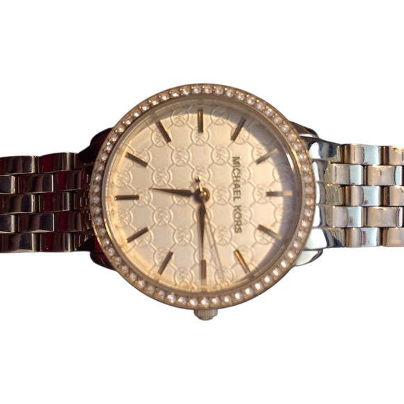 Gold Michael Kors Watch - Picture 4 of 7